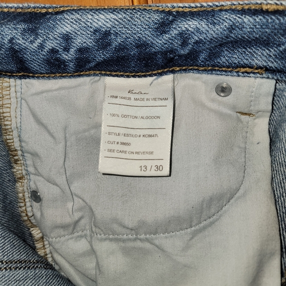 KanCan 13/30 distressed jeans - Picture 2 of 3